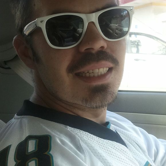 Meet your Posher, Scotty - Picture 1 of 1